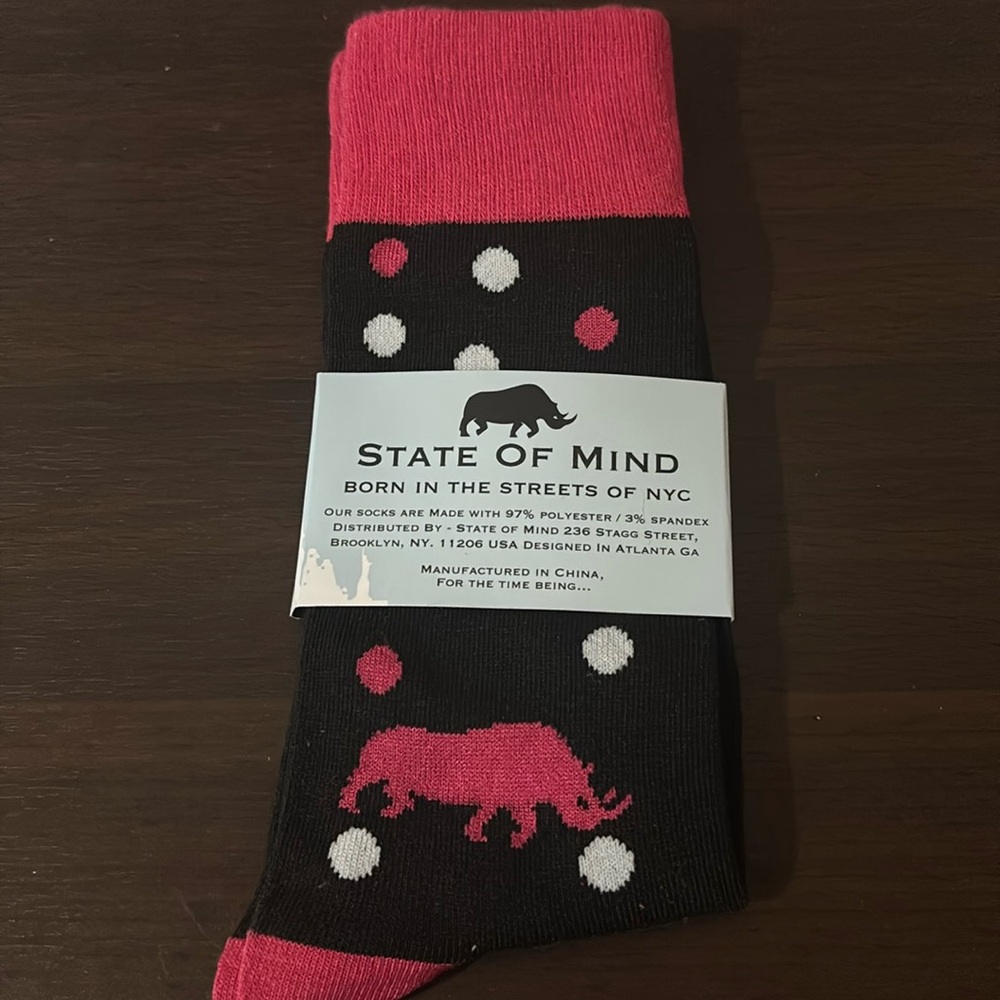 🆕 NWT State of Mind Unisex Crew Socks